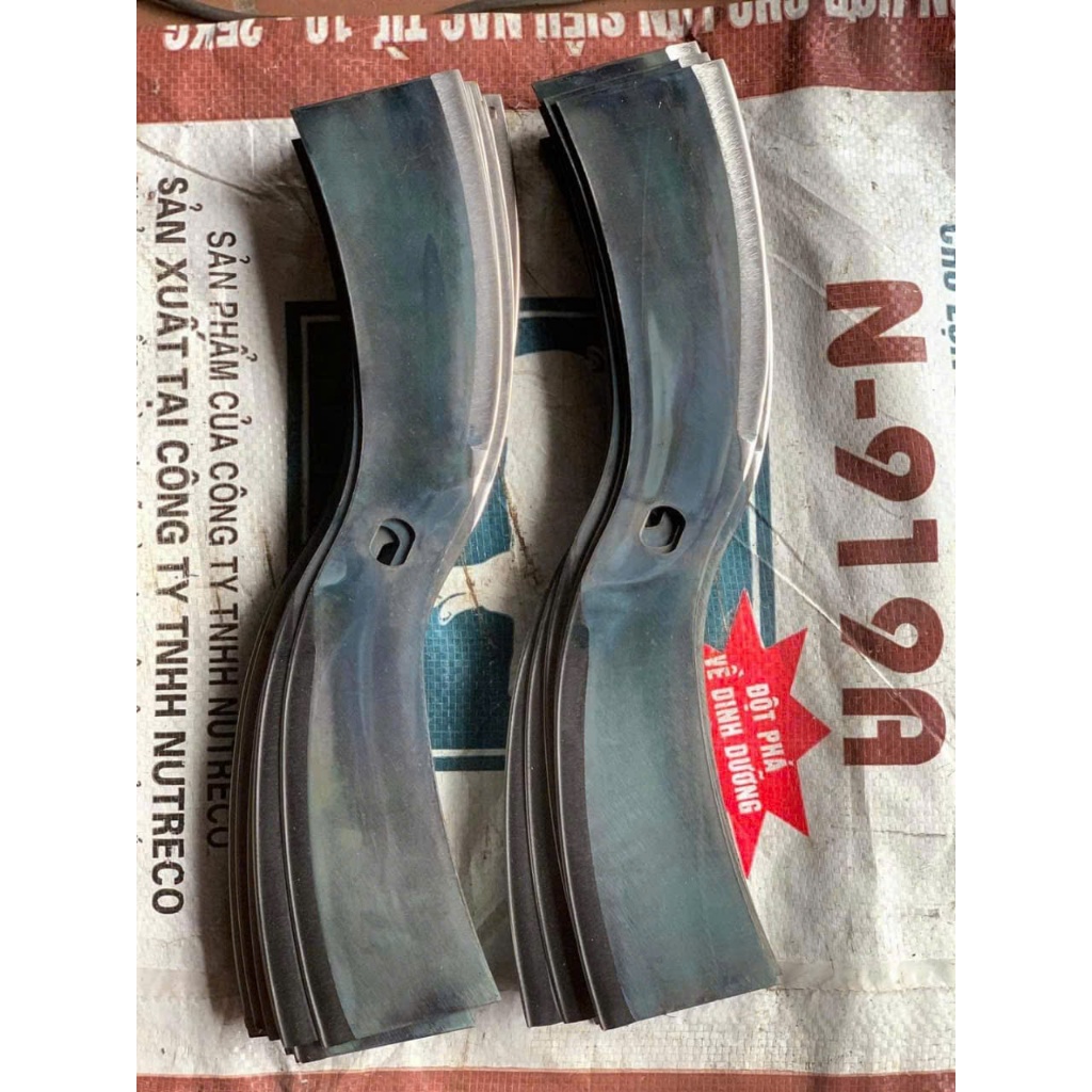 Lưỡi dao lắp máy băm cỏ vuông 40 cm