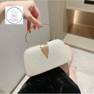 Túi cầm tay clutch nữ dáng trơn basic khoá lá thanh lịch