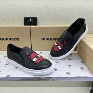 Giày slipon lười nam da Pu trơn bóng thêu nổi hình mặt quỷ đỏ tag đinh đế cao su cao cấp boy phố GS119P