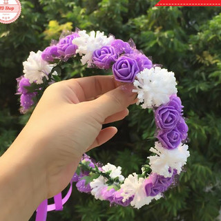Vòng hoa đội đầu