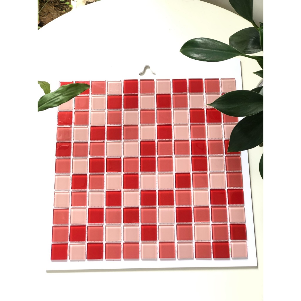 Gạch mosaic thủy tinh đỏ mix hồng, ốp lát trang trí tường nhà cửa, quán xá, làm tranh mosaic sáng tạ