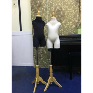 Manocanh bé chân gỗ tròn