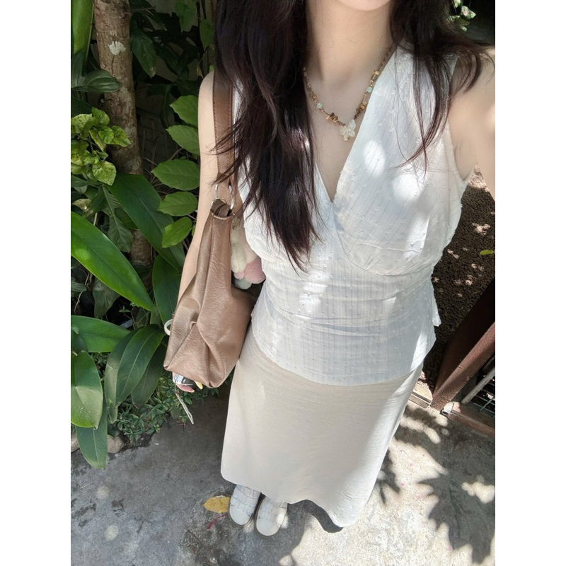 (ẢNH OLDSCHOOL) Áo ren xô cổ V sát nách buộc dây sau QC099 | BigBuy360 - bigbuy360.vn