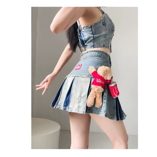 Chân váy gấu Coca denim xếp ly