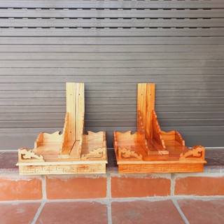  Bàn thờ treo tường gỗ xoan đào ngang 50cm 2 màu: vàng nhạt và đỏ - Kèm cặp eke gỗ   Mẫu 2   