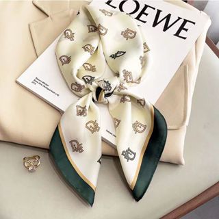 Khăn lụa vuông họa tiết dễ thương đi biển kích thước 70x70cm THYTHY STORE