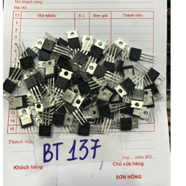 5 con Triac BT137