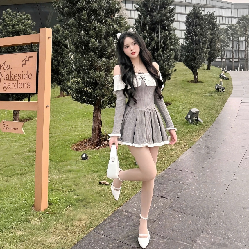 Đầm Tiểu Thư Trễ Vai Dài Tay Phối Trắng Viền Bèo Đính 2 Nơ Nhỏ Dáng Xoè | BigBuy360 - bigbuy360.vn