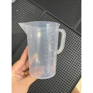 Ca 500ml nhựa có định mức, chia vạch rõ ràng và sắc nét tiện dụng trong gia đình hàng quán và các quầy cà phê nhỏ