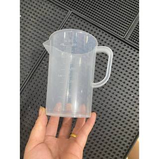 Ca 500ml nhựa có định mức, chia vạch rõ ràng và sắc nét tiện dụng trong gia đình hàng quán và các quầy cà phê nhỏ