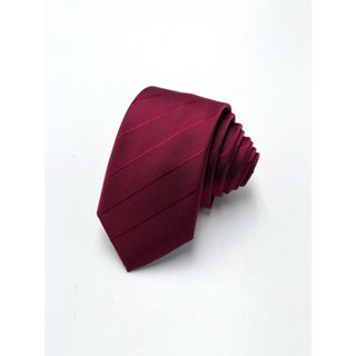 9+ Mẫu caravat nam tone tối bản nhỏ 6 cm họa tiết đơn giản mang phong thái lịch thiệp, dễ phối đồ