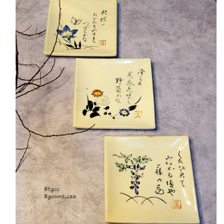 Dĩa gốm vuông hoa