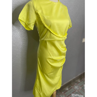 Váy lụa dáng xuông thanh lịch
