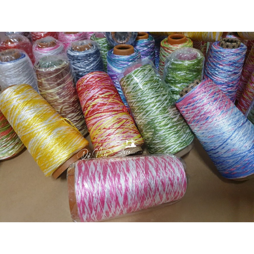 Chỉ dù 1mm màu loang móc giày dép, túi xách, thắt vòng tay,... màu loang ống 200gr đã trừ lõi.
