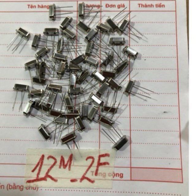 20 con thạch anh 12M 2 chân
