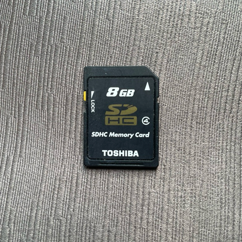 Thé Nhớ Toshiba SD Card 8GB Class 4