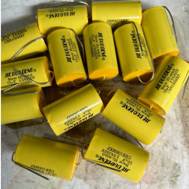 2 Tụ Phân Tần loa 10uf 250V Tròn .