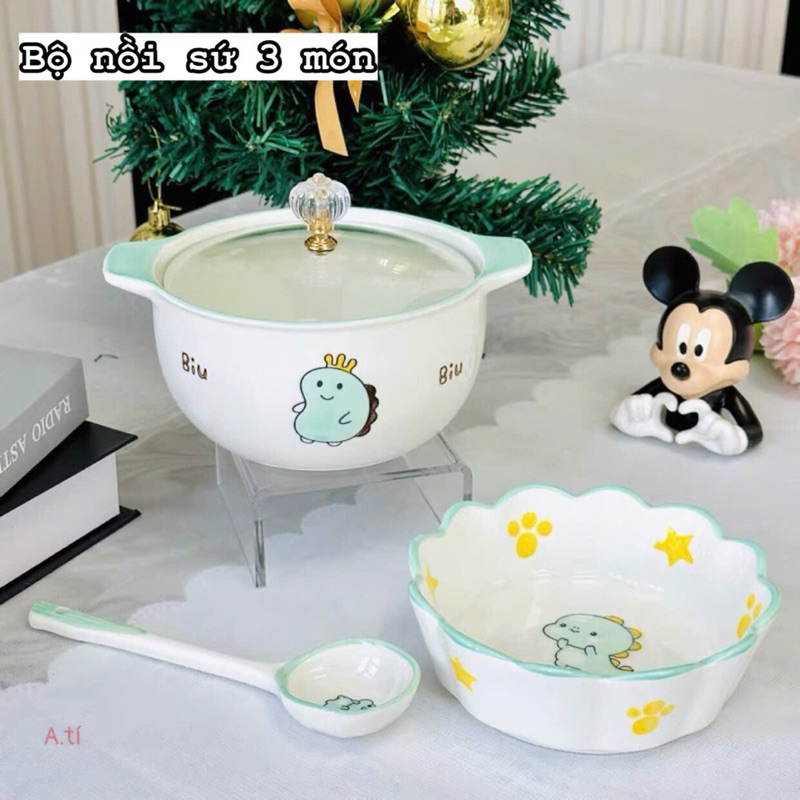 Bộ Nồi Sứ 3 Món ( Nồi + Bát Nhỡ + Thìa) Hoạ Tiết Cam- Khủng Long- Đào