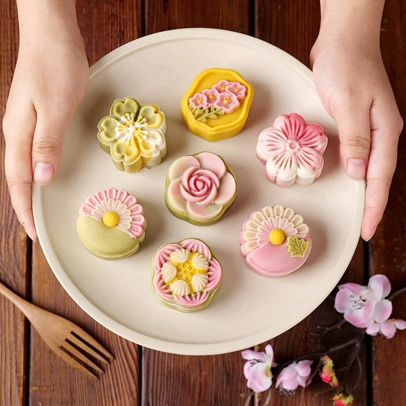 [MUA 2 khuôn TẶNG chổi quét bánh] Khuôn bánh trung thu hình hoa 50g khuôn lò xo khuôn nhấn