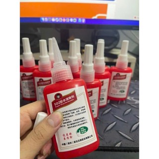 Dung dịch tẩy keo 502 khô trên bề mặt tấm nội thất nhựa: Eco Plast, Chinhuei, Vinco, dán da ... và mica, alu.