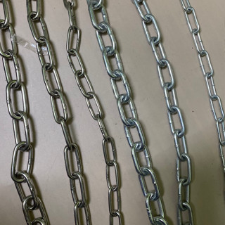 xích sắt mạ kẽm. xích inox Ø 3,4,5 dài 200cm (2m) xích chó đủ size từ nhỏ đến lớn đa năng có móc chống xoắn