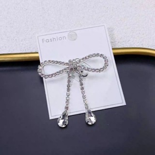 nơ cài áo sang trọng