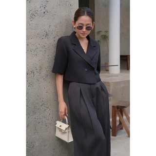 Áo blazer tay ngắn BASIC DARA BLAZER