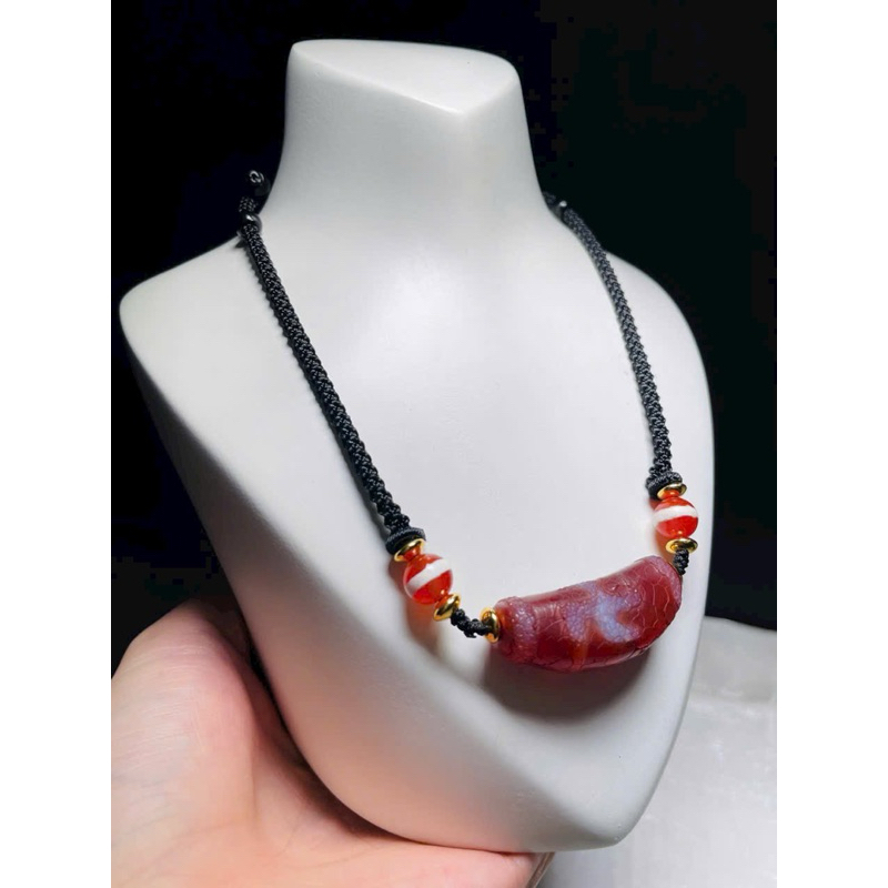 Vòng cổ Dzi chữ Vạn - phong hoá mạnh