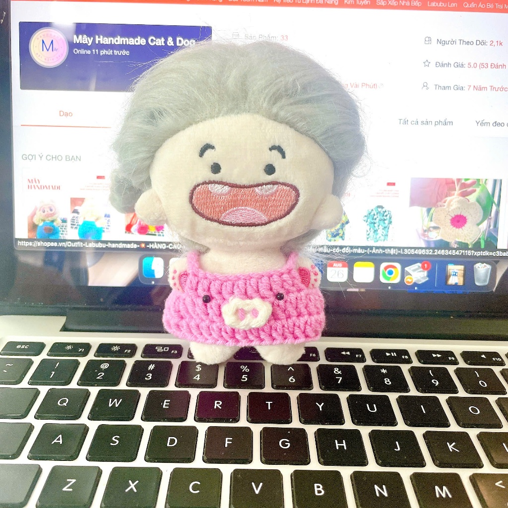 Outfit  Doll 10cm yếm,  đầm heo hồng cho Doll 10cm( Đổi màu inbox shop)