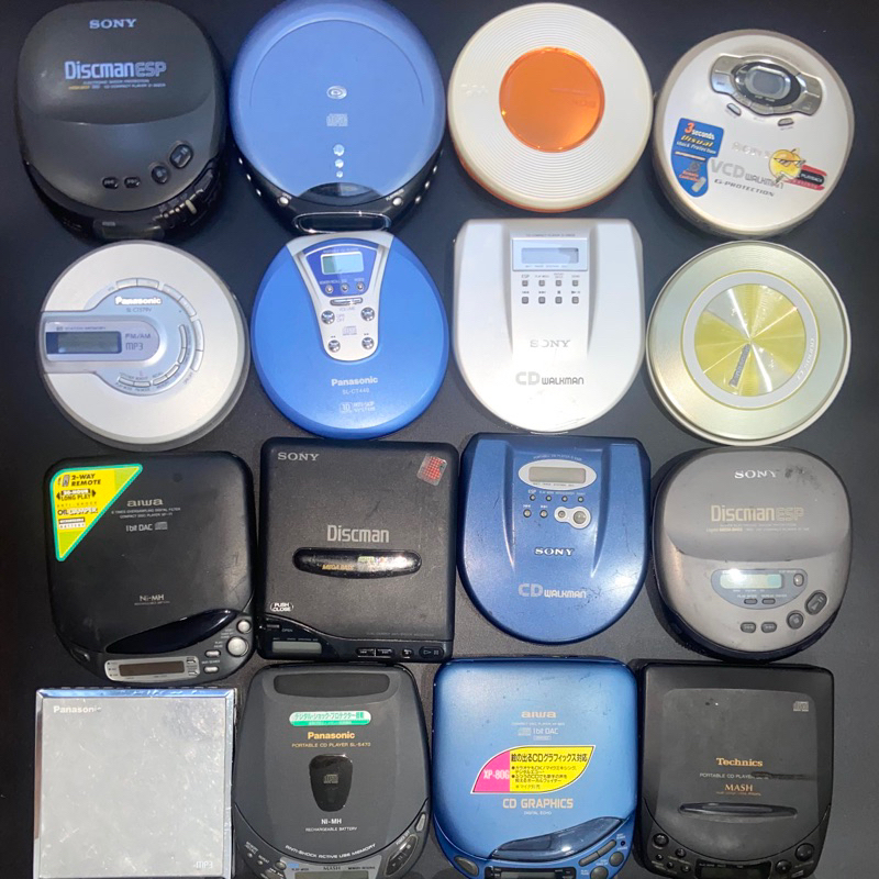 xác /vỏ máy CD player SONY WALKMAN (thiếu linh kiện, chỉ để trưng bày)