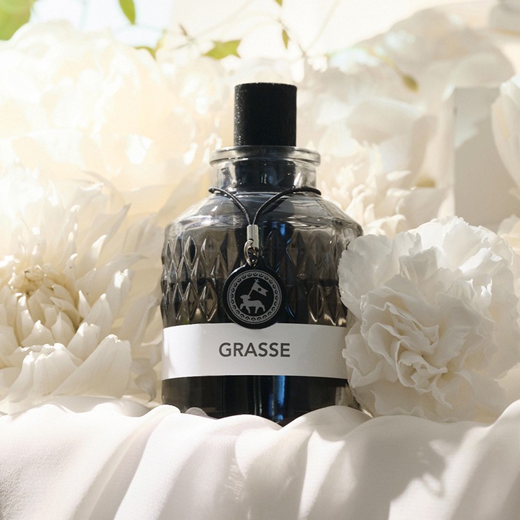 Nước hoa ô tô xe hơi Grasse White Musk