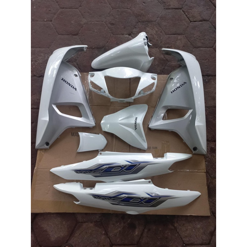 FULL BỘ 16 CHI TIẾT NHỰA XE WAVE 110CC 2017-2023 TRẮNG