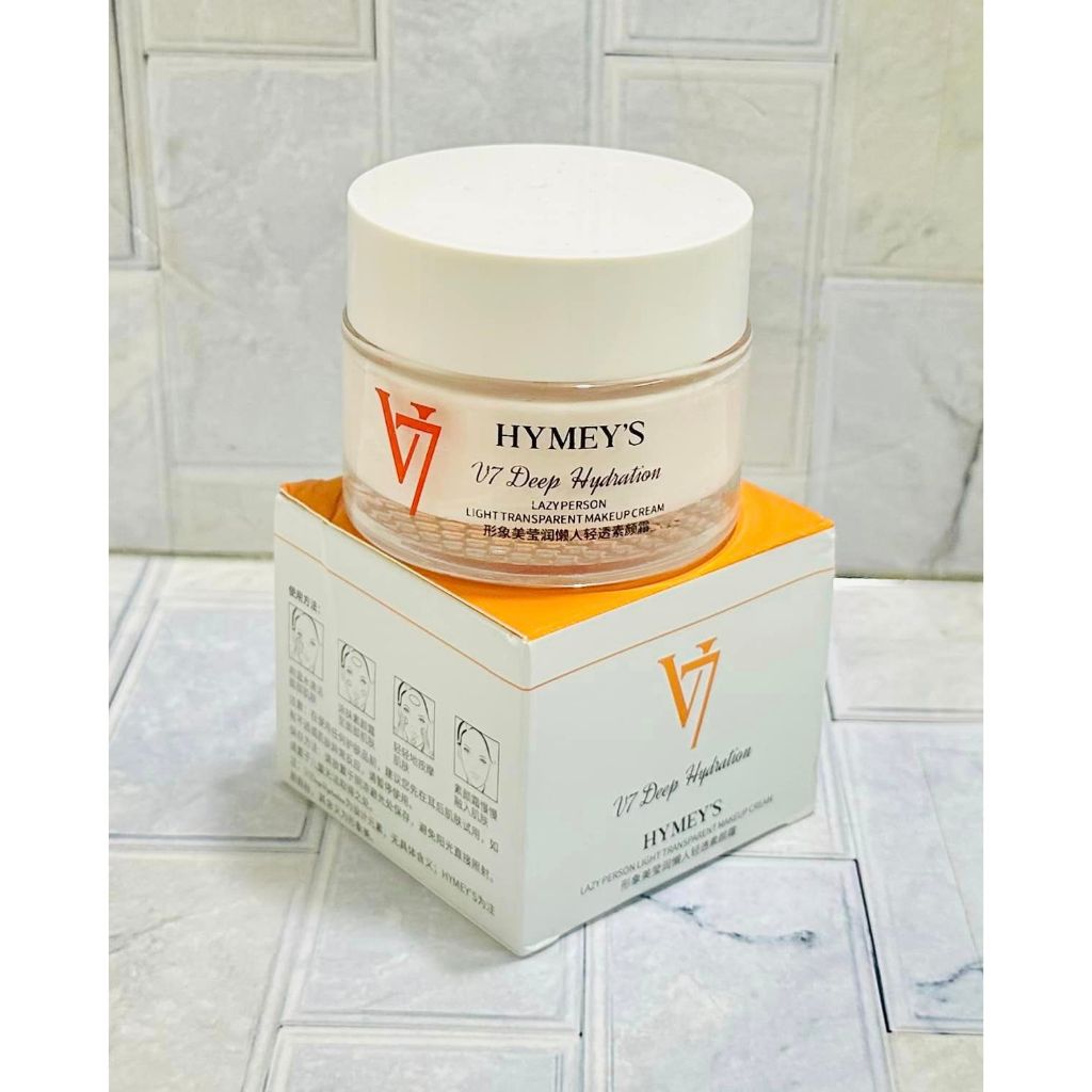 Kem dưỡng trắng hồng da HYMEY’S V7 loại bỏ tàn nhang và dưỡng ẩm.