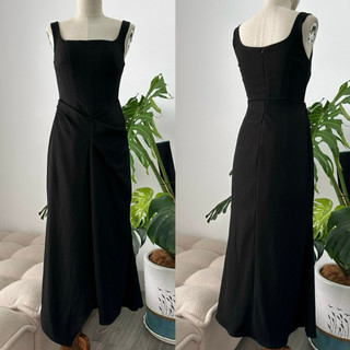HIPU.VNXK - Đầm Hobbs midi đen 2 dây cổ vuông xếp eo tôn dáng.
