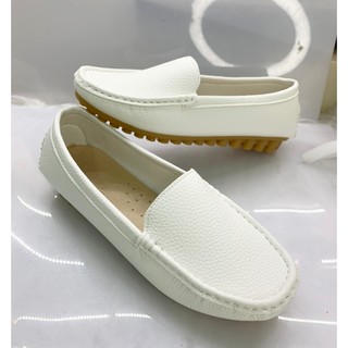 Giày lười nữ màu trắng da mềm êm chân