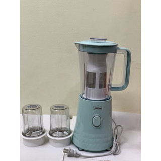 Máy xay sinh tố hãng midea dung tích 1 lít 250w loại 2 cối và 3 cối hàng rất bền ,xay mịn.