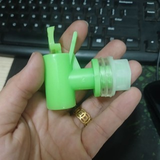 VÒI BÌNH NƯỚC 20 LÍT XANH NHAT .COMBO 10 CÁI