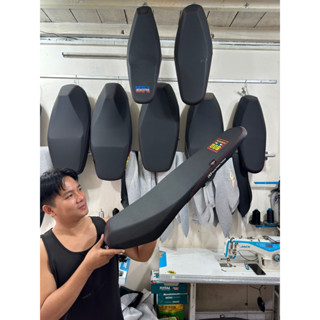 yên ex 150 da cacbon ( nguyên cái mút vàng)