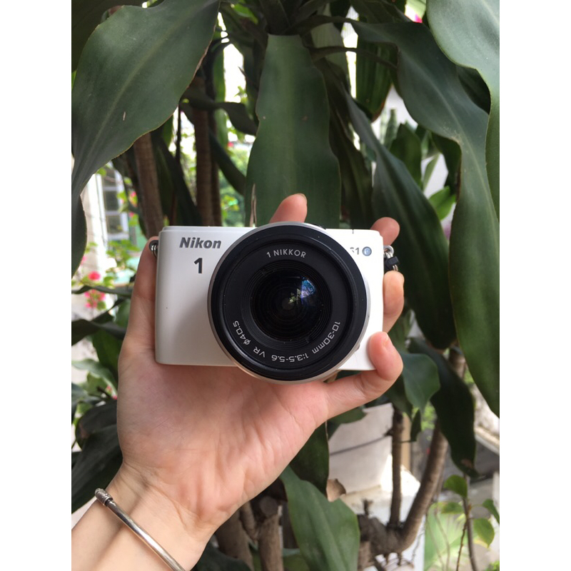 Máy ảnh compact kĩ thuật số vintage Nikon S1 màu trắng kèm lens kit