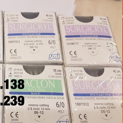 "Chỉ không tiêu đơn sợi Polyamid 7/0 (Daclon nylon 5/0) - Kim tam giác 3/8, kim 12mm"