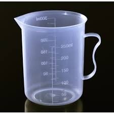 CA ĐONG 300ML NHỰA CÓ VẠCH CHIA