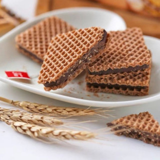 Bánh Xốp Kẹp Socola Hạt Phỉ Hanuta Minis
