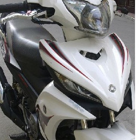 Tem Rời Ex 135 IX Dán Xe Trắng