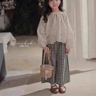 Quần dài bé gái ống rộng kẻ caro Delfinkid, quần dài bé caro ống suông rộng cá tính cho bé gái từ 10-25kg