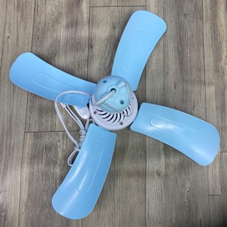 Quạt Trần MiNi Đuổi Ruồi -Muỗi 3 Cánh-5 Cánh Ngẫu Nhiên