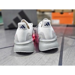 GIÀY A.D.I.D.A.S ULTRABOOST Light 5X  FULL BOX
