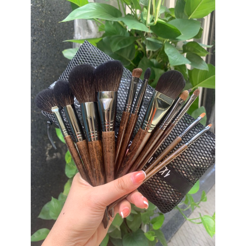 Bộ cọ cá nhân 14 cây OVW cao cấp chất lông thú mềm mại bám phấn