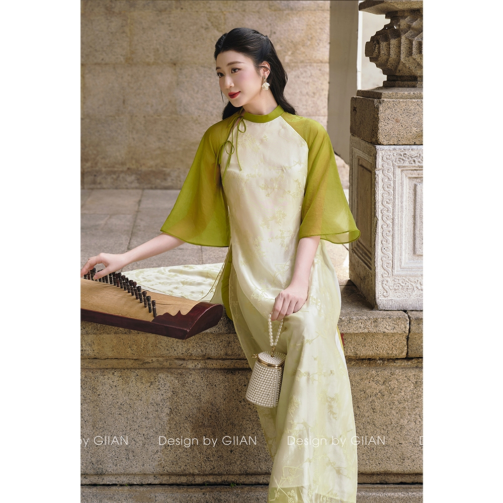 Áo dài cách tân nữ Giian 4 tà dáng suông thiết kế tay loe cổ tròn lệch đính nơ họa tiết hoa in nổi cao cấp AD1378 | BigBuy360 - bigbuy360.vn