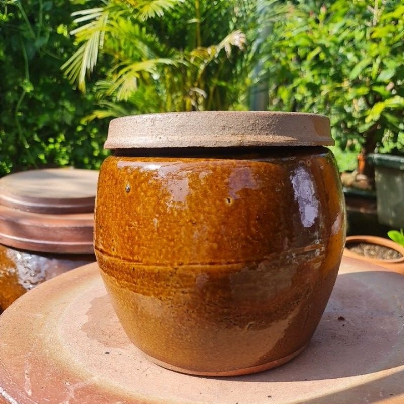 Lu - hũ - khạp (có nắp đậy) dùng đựng gạo, đựng nước 4.5 lít nước (4 kí gạo), muối dưa, làm mẻ...