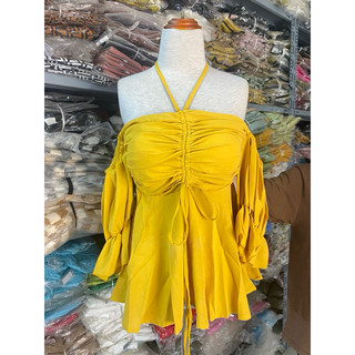 Áo trễ vai kiểu nhún ngực chocker